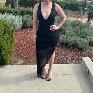 Hello Molly Black One-Shoulder V-Neck Asymmetrical Dress